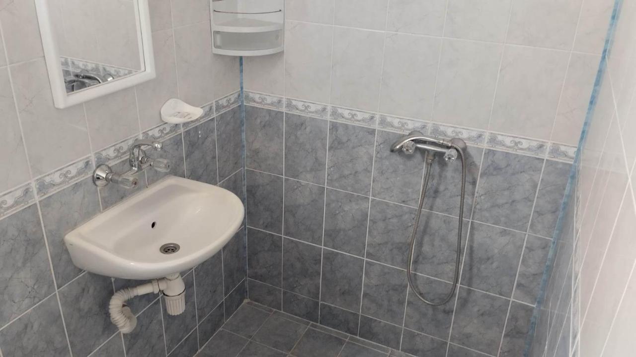 Стаи За Гости Росица Ravda Exterior photo